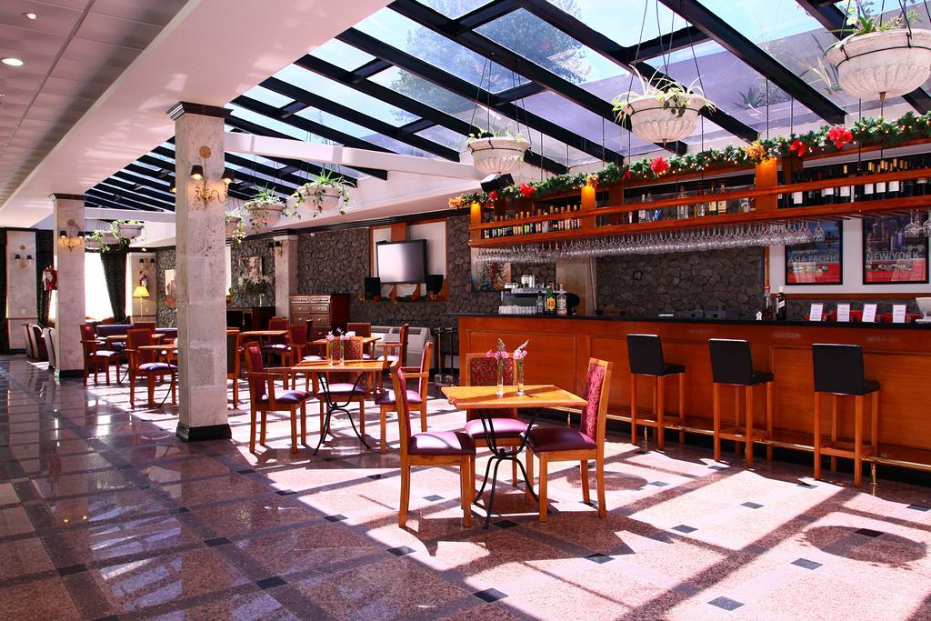 Ramada By Wyndham Buenos Aires Hotel Vicente López Restaurante foto
