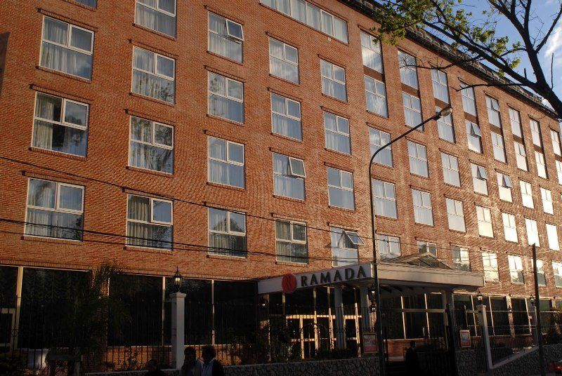 Ramada By Wyndham Buenos Aires Hotel Vicente López Exterior foto